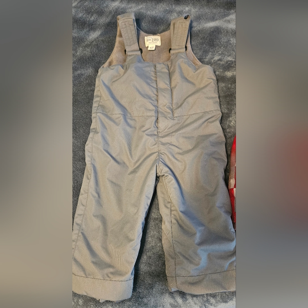 Snow Suit - Picture 3 of 6